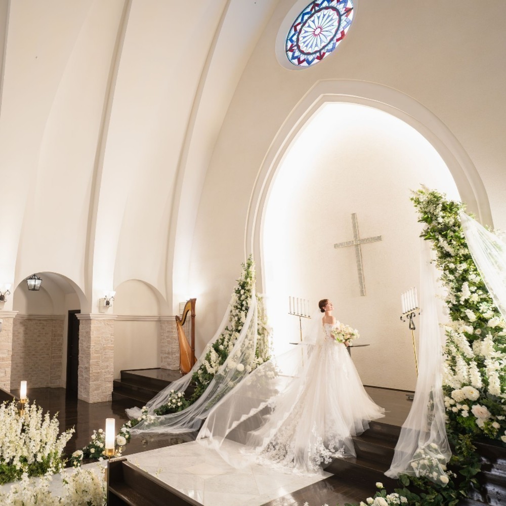 天井高10m超！圧巻大聖堂で感動体験★豪華6品試食付き