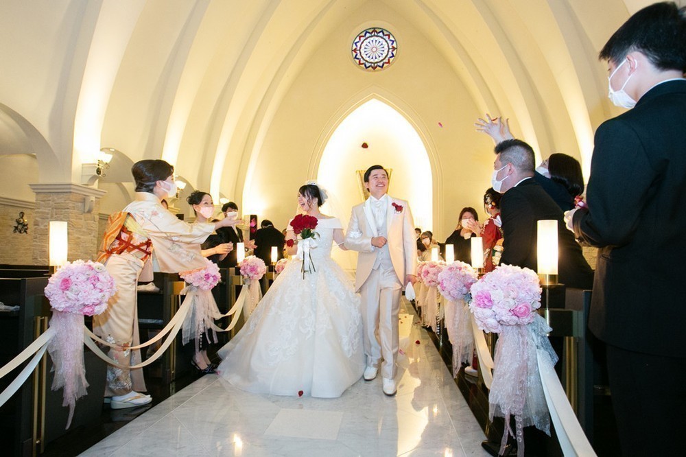 大好きなキャラクターの世界で♡ご親族とのアットホーム結婚式