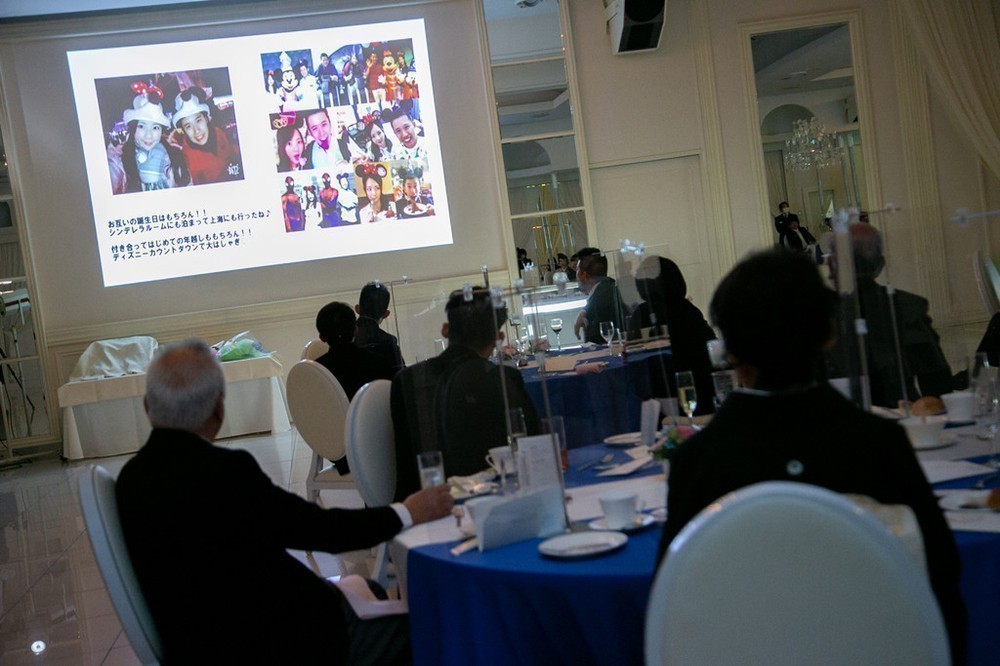 大好きなキャラクターの世界で♡ご親族とのアットホーム結婚式