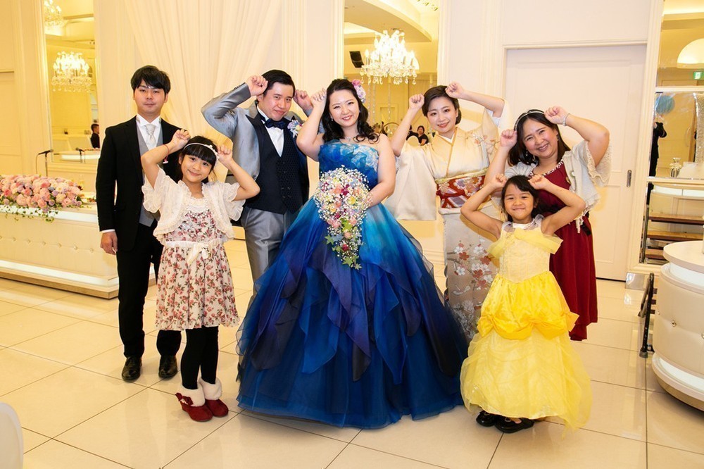 大好きなキャラクターの世界で♡ご親族とのアットホーム結婚式