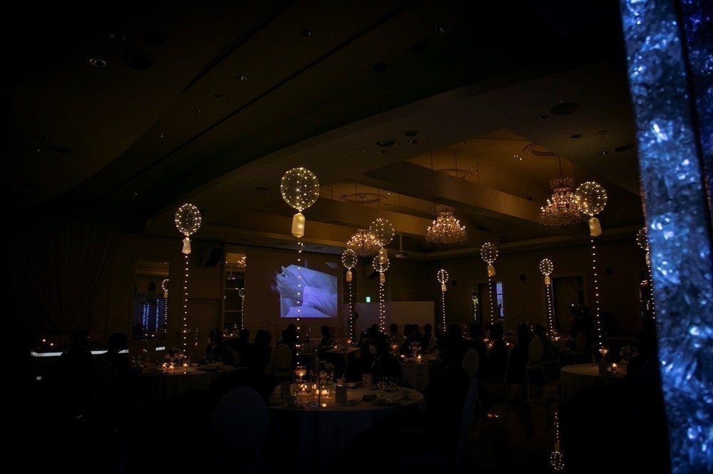 空間作りと演出にこだわった、
「星」がテーマのウエディング★