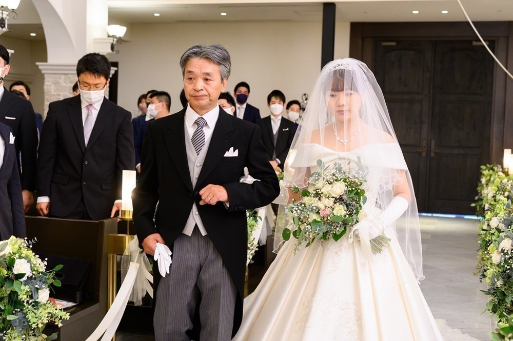 しあわせいっぱいの結婚式に、個性をひとさじ♡ 
笑顔と絆の結婚式