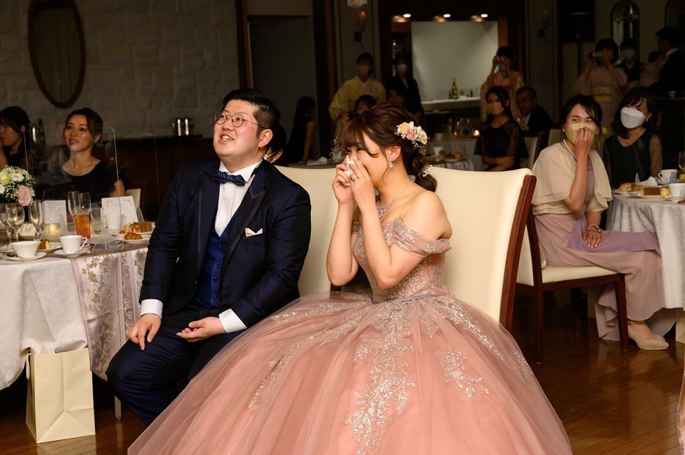 しあわせいっぱいの結婚式に、個性をひとさじ♡ 
笑顔と絆の結婚式