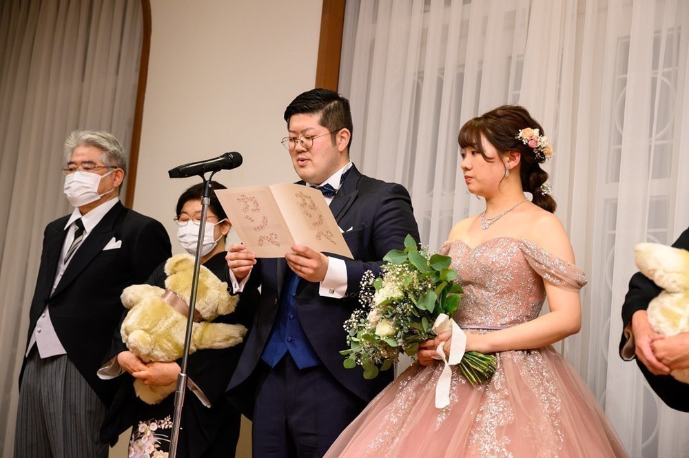 しあわせいっぱいの結婚式に、個性をひとさじ♡ 
笑顔と絆の結婚式