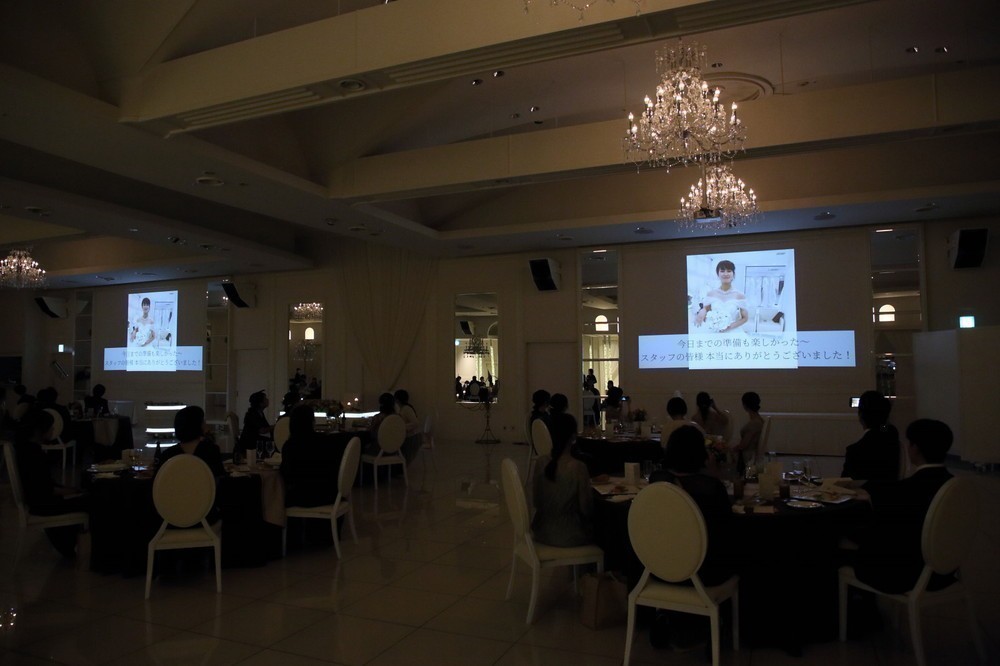 おふたりの共通の趣味と手作りがいっぱい♡
ほっこり、あたたかい結婚式