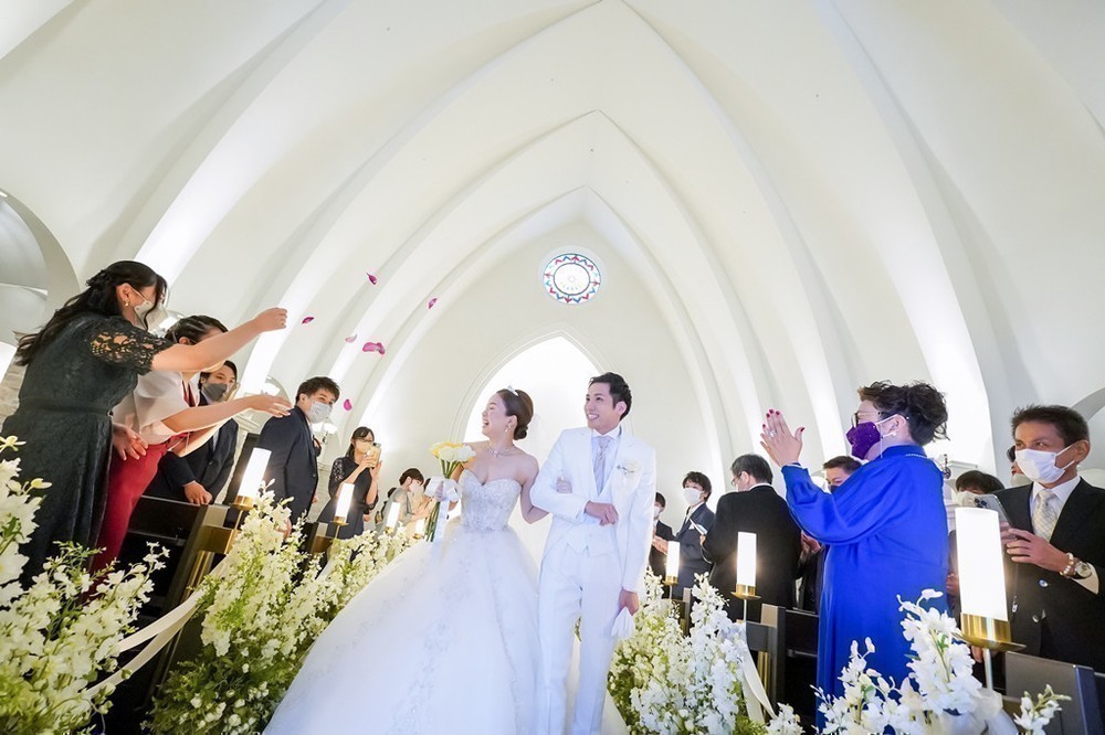 おふたりのこだわりが詰まった
笑顔いっぱいの結婚式♡