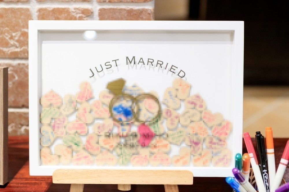 ゲスト参加型が盛りだくさん！
共通のご友人と笑顔いっぱいの結婚式♡