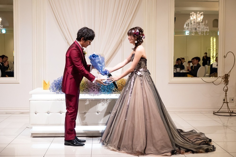 ゲスト想いのおふたり♡
参加型の演出が盛りだくさんの素敵な結婚式♡