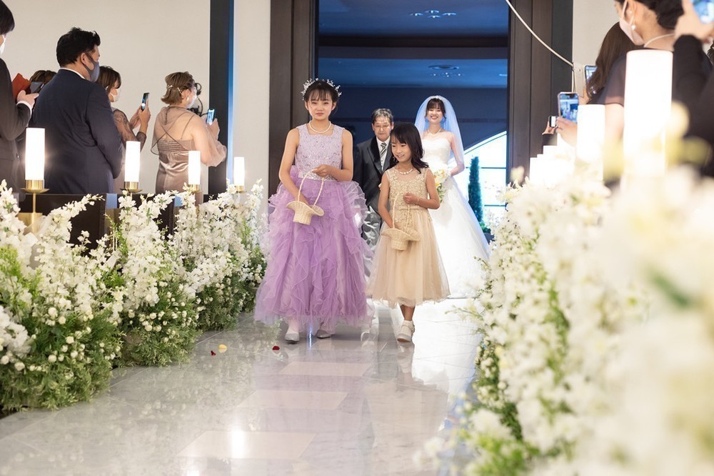 ゲスト想いのおふたり♡
参加型の演出が盛りだくさんの素敵な結婚式♡