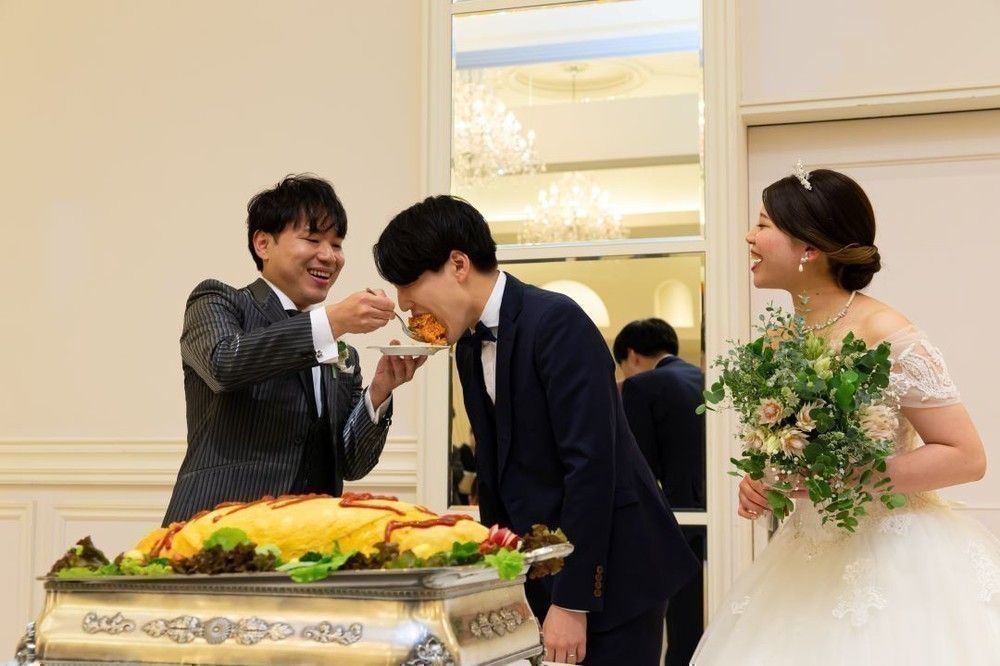 おふたりのこだわりがたくさん詰まった結婚式♡
オリジナル演出にもご注目！