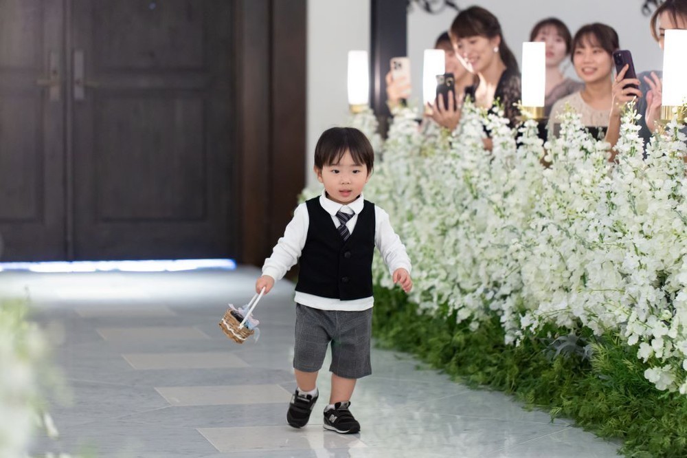 おふたりのこだわりがたくさん詰まった結婚式♡
オリジナル演出にもご注目！