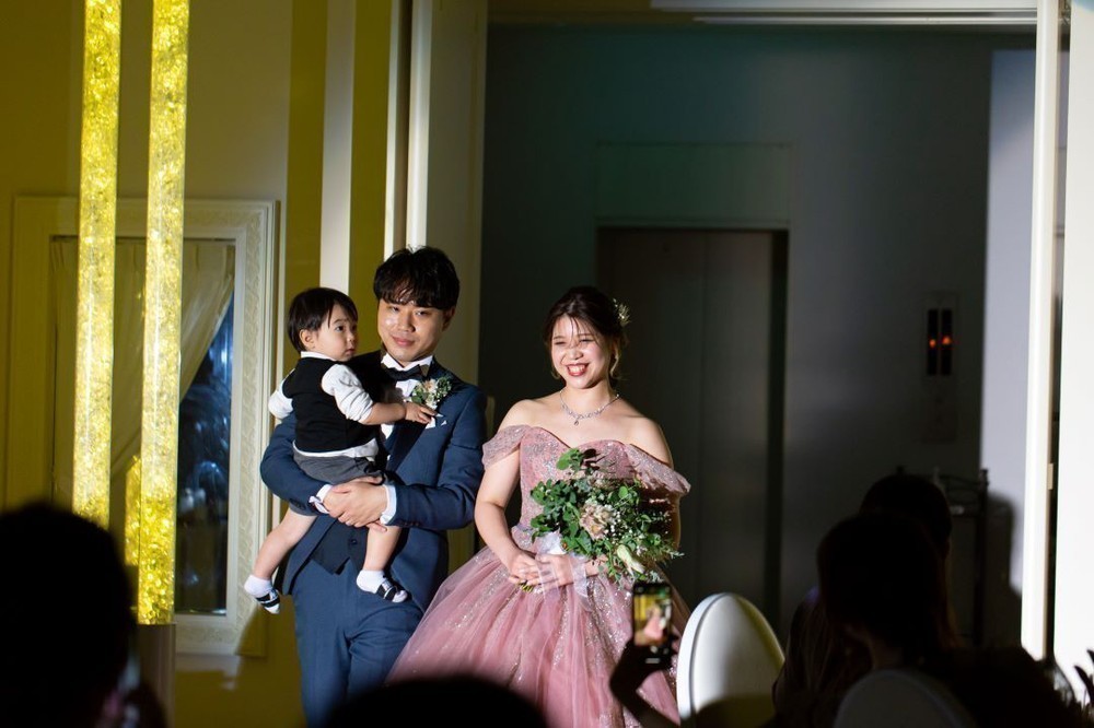おふたりのこだわりがたくさん詰まった結婚式♡
オリジナル演出にもご注目！