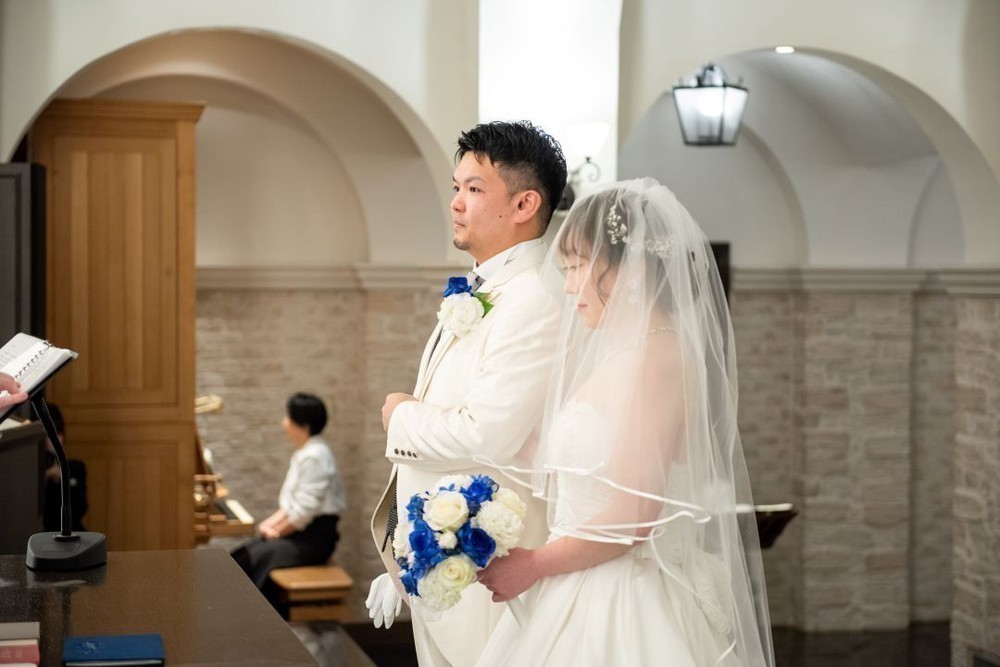 ♡青をテーマに、大切な人たちに
見守られながらおふたりらしいウェディング♡