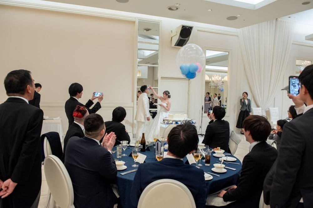 ♡青をテーマに、大切な人たちに
見守られながらおふたりらしいウェディング♡