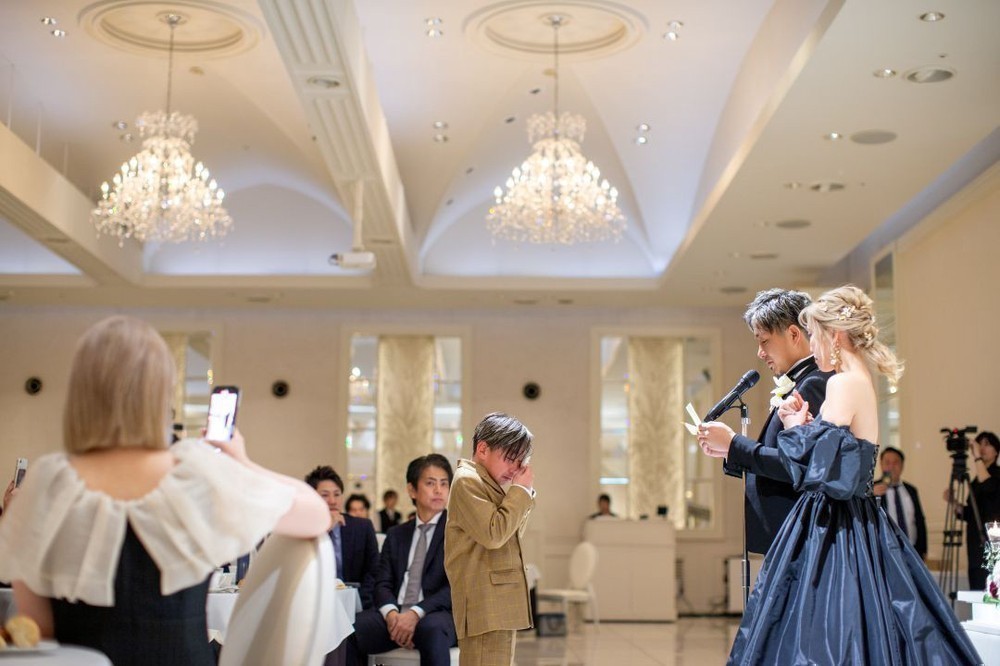 おふたりから家族へ
～想いがつながるあたたかなウェディング～